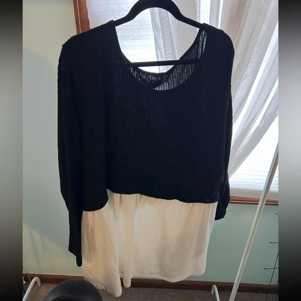 SHEIN Elegant Black and white layer sweater